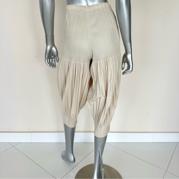 Issey Miyake Pleats Please women harem pants size S Retail 620$ - Picture 3 of 7
